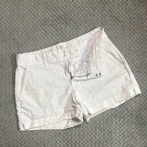 GAP Women's Classic Cream Shorts